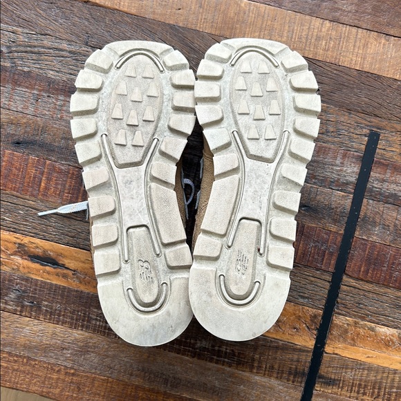 New Balance Men's 574 Rugged Suede Workwear Sneakers - Picture 11 of 12